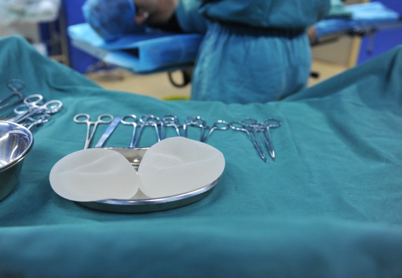 Comparación de implantes mamarios anatómicos y redondos Parte II